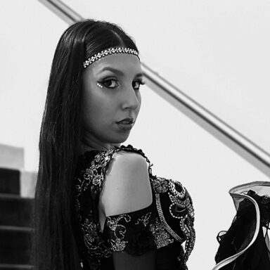 https://www.enescena.com.ar/wp-content/uploads/2026/07/JULIANA-VI˜NETTA-384x384.jpg