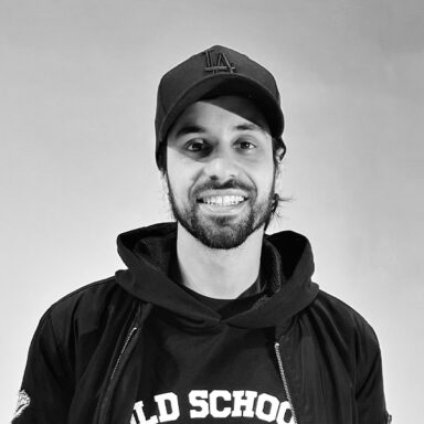 https://www.enescena.com.ar/wp-content/uploads/2026/07/NICOLAS-BLANZARI-384x384.jpg